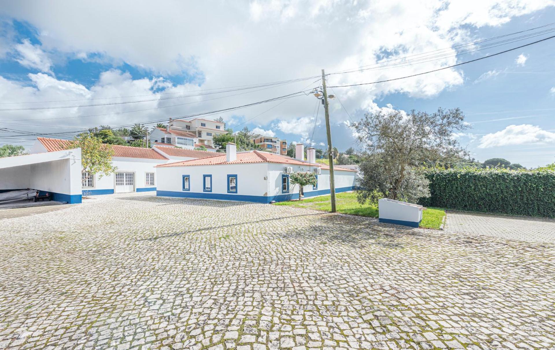 Patio Sant'ana - 2 Bedrooms W/ Exterior Area